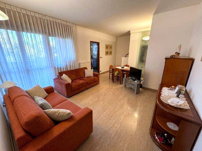 Appartamento con 6 locali in vendita in Via Cesare Pavese, Venaria Reale