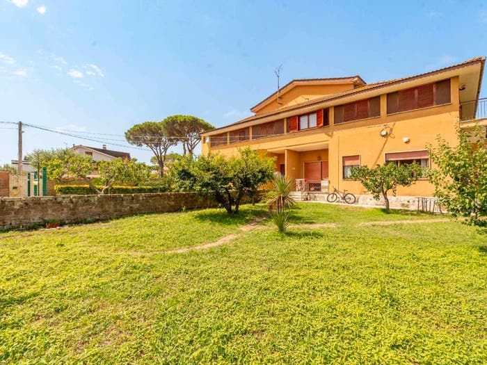 Casa con 5 locali in vendita in Piazza Pier Carlo Masini, Lido dei Pini, Anzio