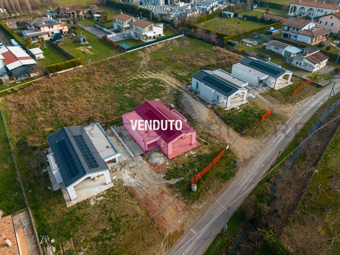 Casa con 5 locali in vendita in XXV Aprile, Centro, Legnaro