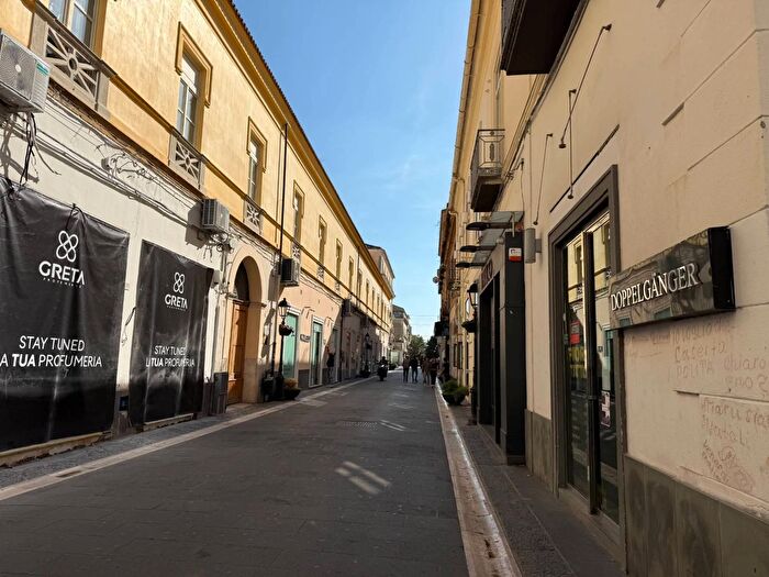 Appartamento con 5 locali in vendita in Via Franco Ferrante, Caserta