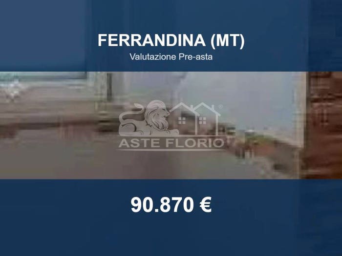 Casa con 6 locali in vendita in Piazza Santa Maria sc, Centro, Ferrandina