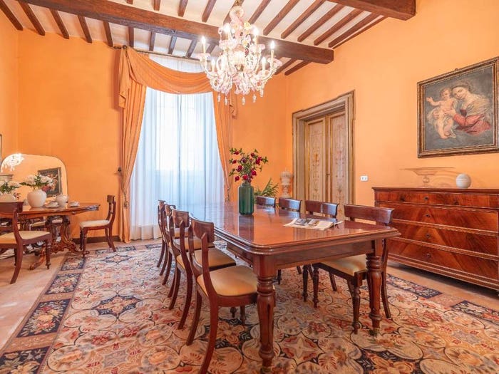 Appartamento con 6 locali in vendita in Via Foro Valerio, Centro, Pergola