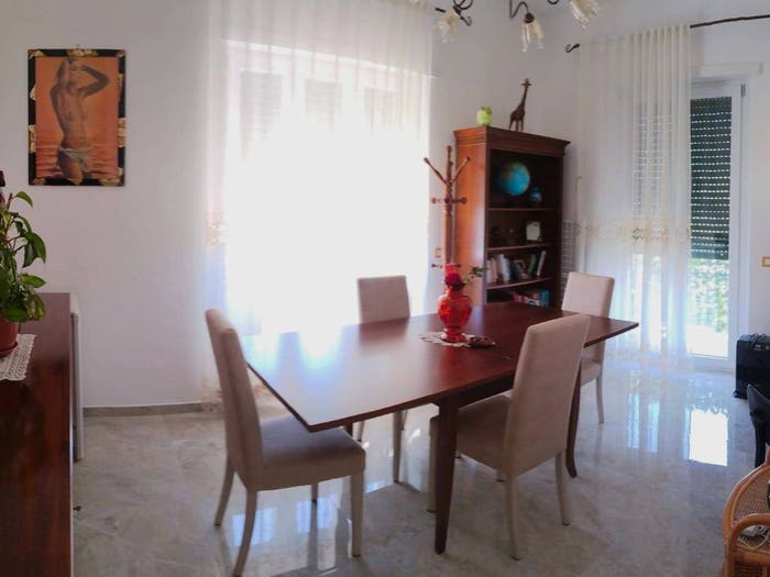 Appartamento trilocale in vendita in Via Maurizio Bisegna, Centro, Minturno