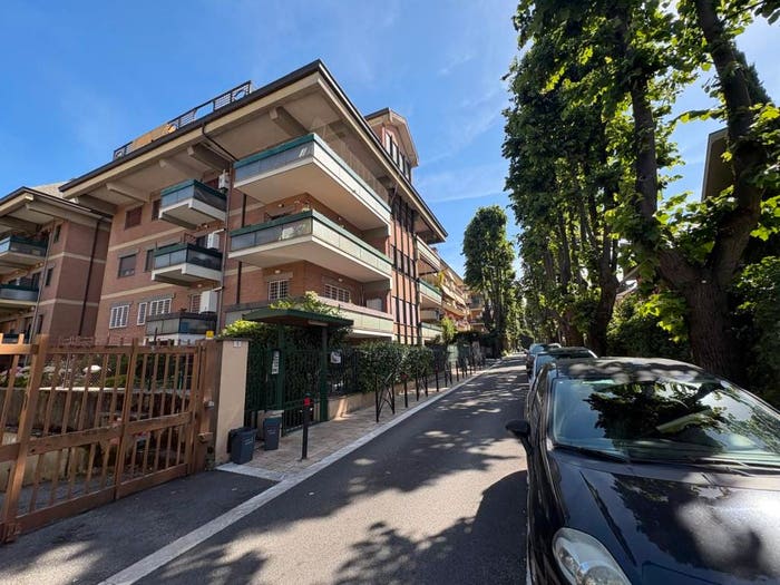 Appartamento trilocale in vendita in Via Filippo Corridoni, Centro, Grottaferrata