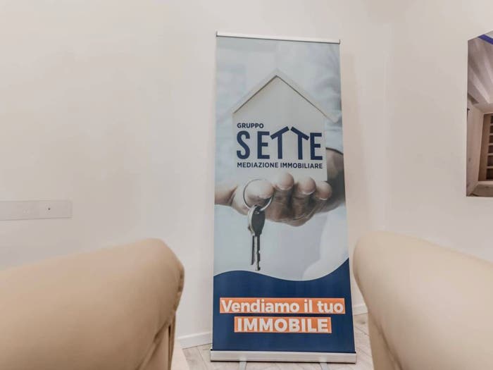 Casa quadrilocale in vendita in Viale delle Repubbliche Marinare, Ostia Ponente, Roma
