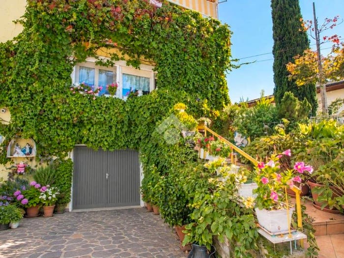 Casa con 5 locali in vendita in Via Tostoni, Villa Provaroni, Poggio Bustone