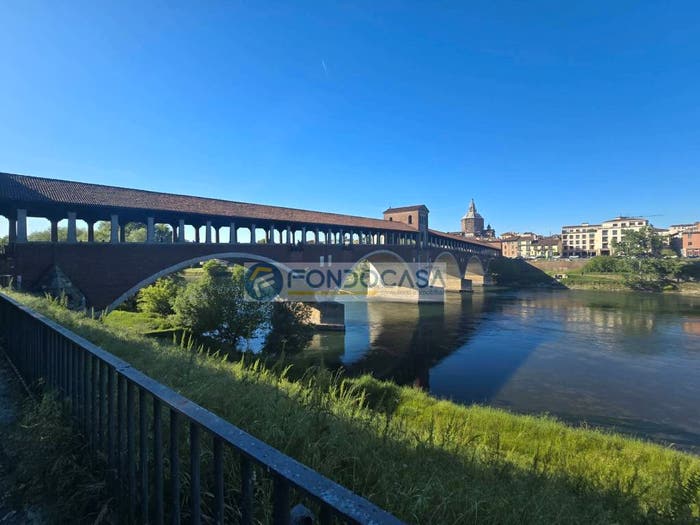 Appartamento bilocale in vendita in Via Ponte Vecchio, Borgo Basso, Pavia