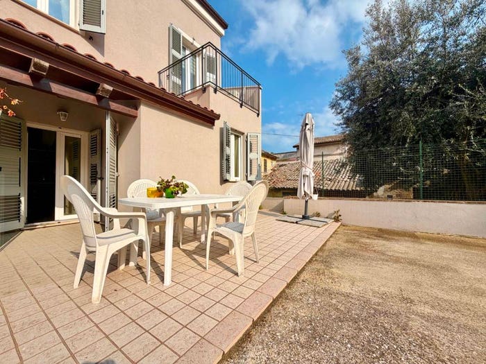 Casa quadrilocale in vendita in Via Donato Bramante, Centro, Loreto
