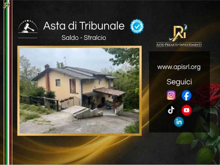 Appartamento con 6 locali in vendita in Contrada Sant'Onofrio, Scarpaleggia Ceruzzo, Viggianello