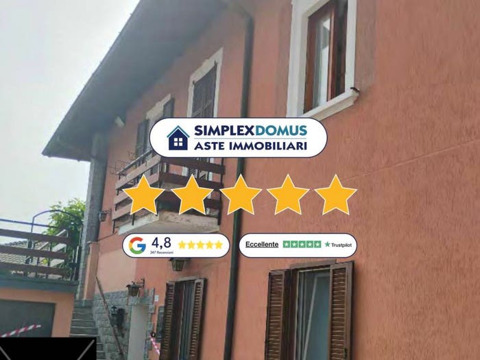 Appartamento con 6 locali in vendita in Vicolo Castello, Cocquio, CocquioTrevisago