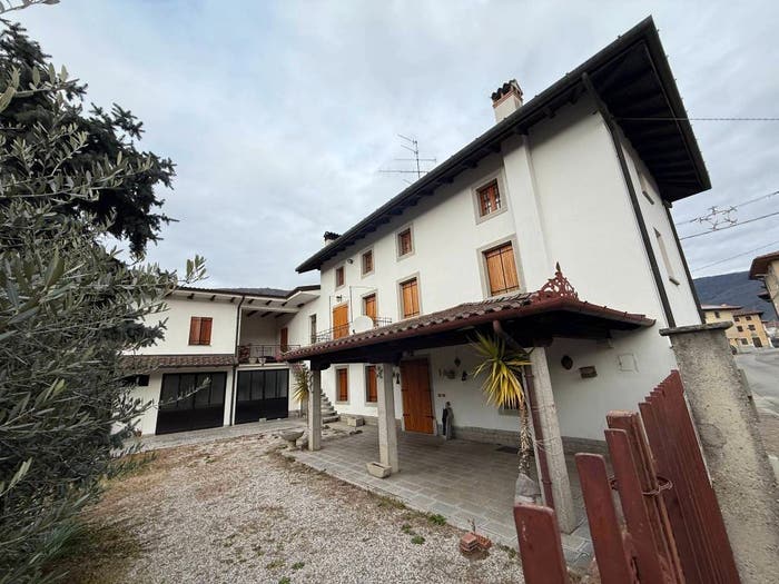 Casa con 6 locali in vendita in Centro, Torreano