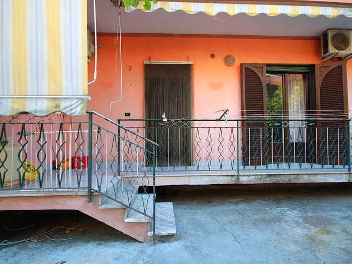 Appartamento trilocale in vendita in Via Gaetano Donizetti, Succivo