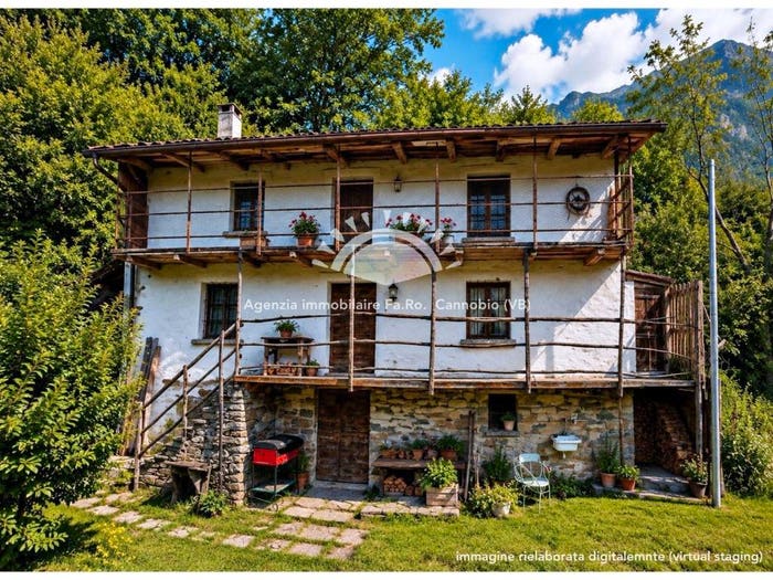 Casa quadrilocale in vendita in Strada Provinciale della Valle Cannobina, Cannobio