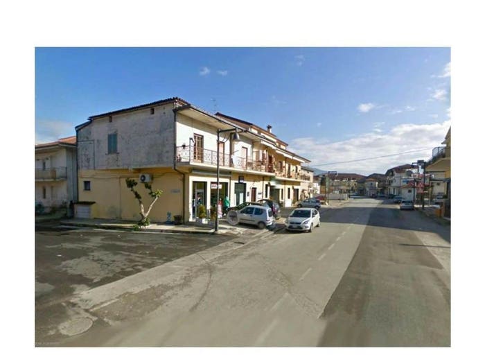 Appartamento con 6 locali in vendita in Via Largo Silla n, Centro, Sassano