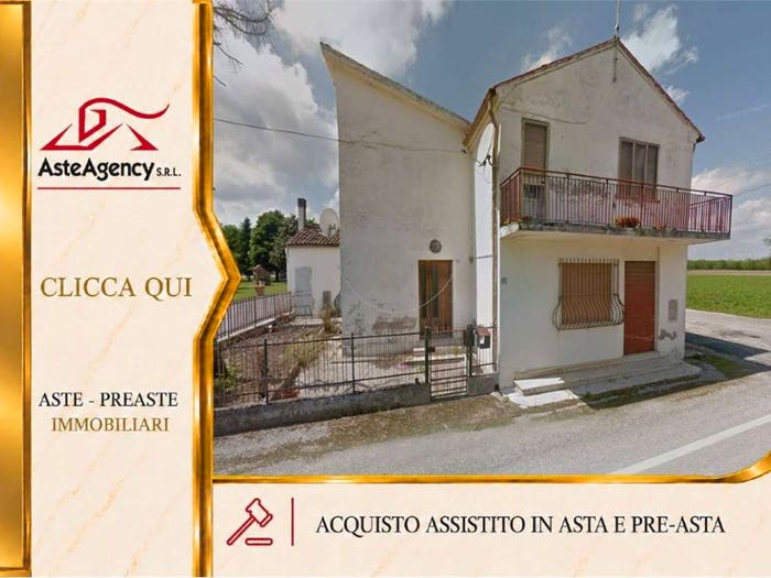 Appartamento con 6 locali in vendita in Via padre giacomo, Granaroni, Sant'Urbano