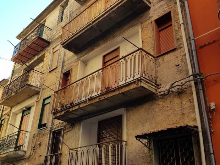 Casa con 6 locali in vendita in Via Giovanni Bovio, Lentini
