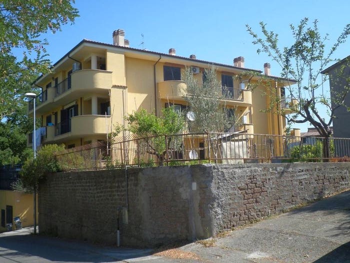 Appartamento trilocale in vendita in Via della Valle, Attigliano