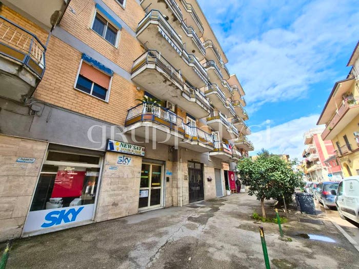 Appartamento trilocale in vendita in Via Santa Caterina, Centro, Acerra