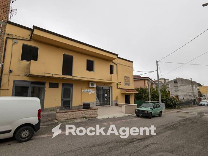 Casa con 5 locali in vendita in Via Leonardo Da Vinci, Centro, Soveria Simeri