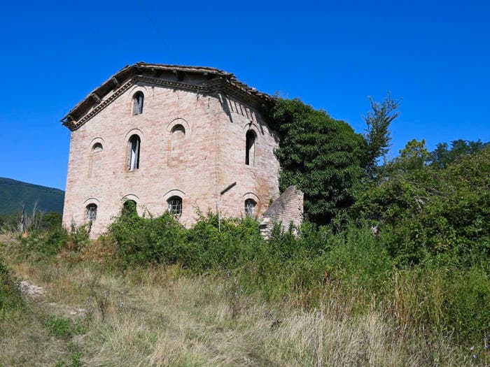 Casa con 6 locali in vendita in Contrada Morico, Cessapalombo
