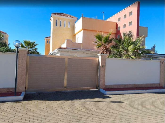 Casa quadrilocale in vendita in Strada Comunale Canna Fresca, Margherita di Savoia