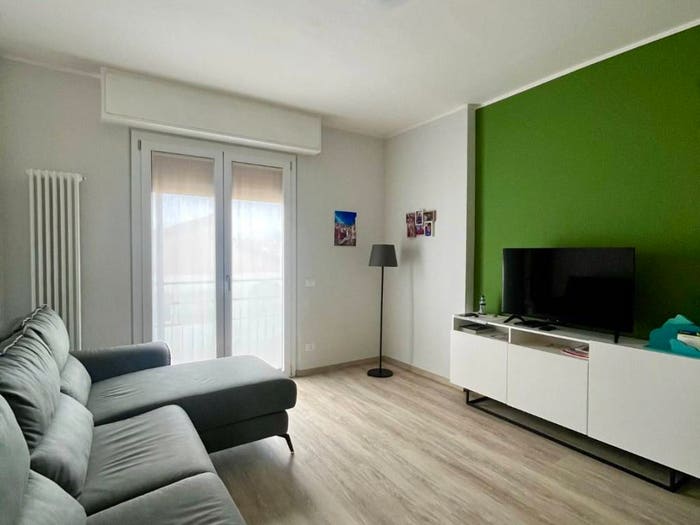 Appartamento trilocale in vendita in Marina di Massa Centro, Massa