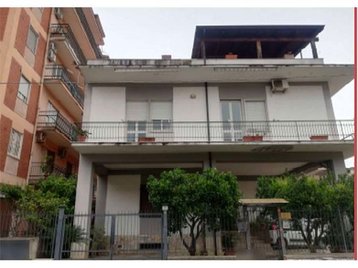 Appartamento con 6 locali in vendita in Via Eugenia Ricciardi, Santa Maria Capua Vetere