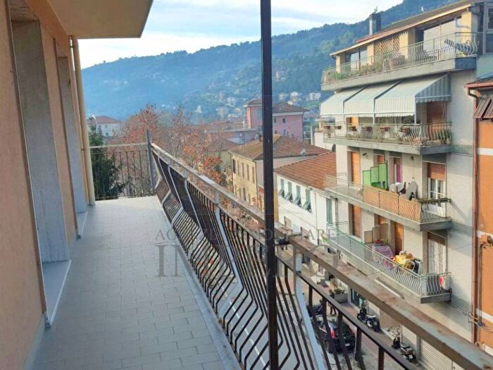 Appartamento con 5 locali in vendita in Corso Vittorio Emanuele, Centro, Camporosso