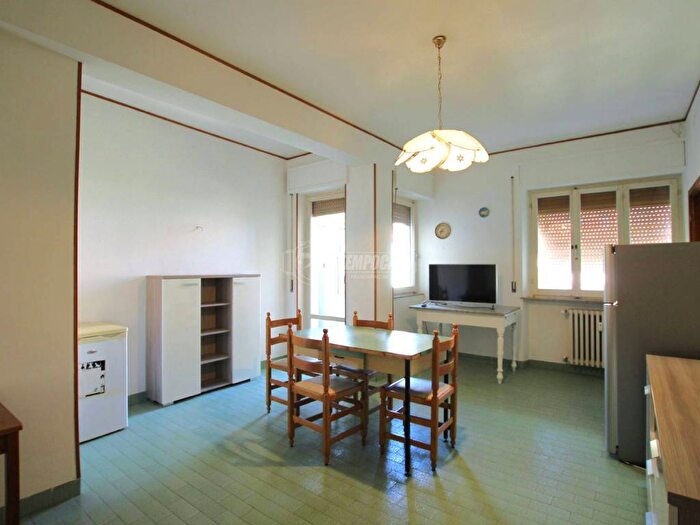 Appartamento quadrilocale in vendita in Viale DELLA CARRIERA, Centro, Fermo