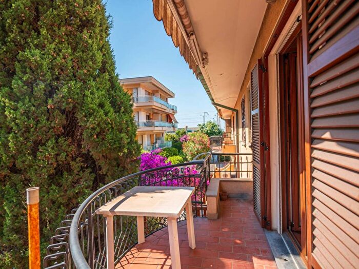 Appartamento bilocale in vendita in Via Aurelia, Piani di Borghetto Ospedale, Bordighera