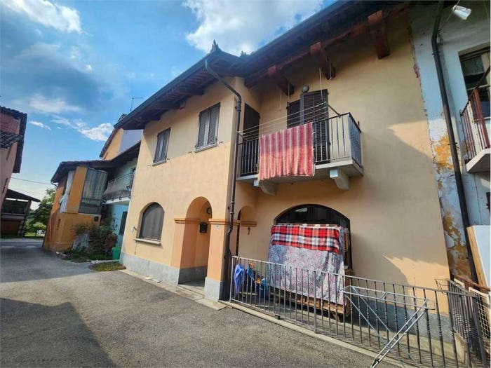 Casa con 5 locali in vendita in via Roma, Centro, Trinità