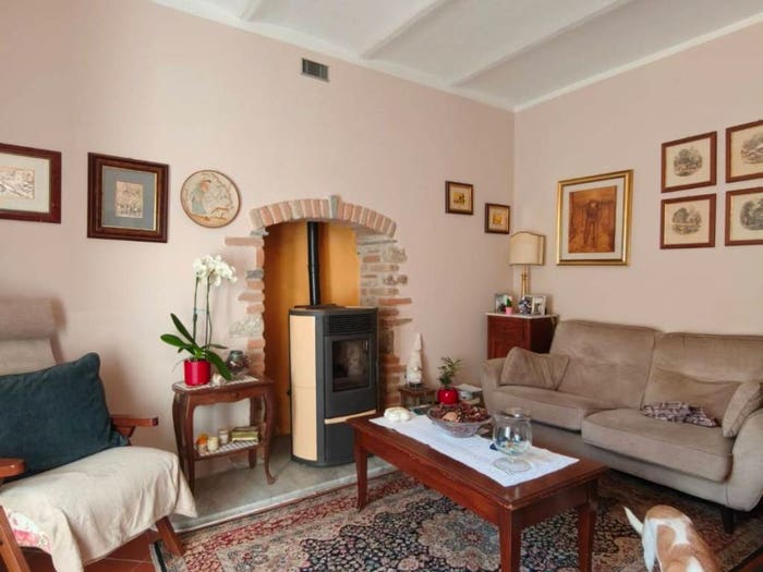 Casa con 6 locali in vendita in Via delle Cave, Monzone, Fivizzano