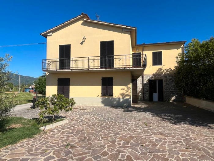 Casa con 6 locali in vendita in Fratta, Fratta Santa Caterina, Cortona