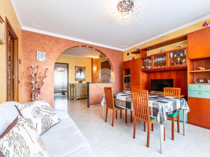 Appartamento trilocale in vendita in Via michelangelo buonarroti, Centro, Grugliasco