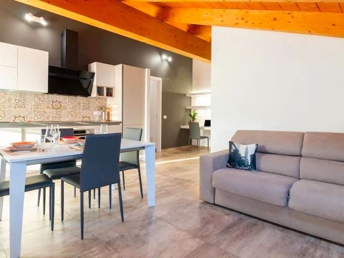 Appartamento trilocale in vendita in Via degli Artigiani, Centro, Oristano