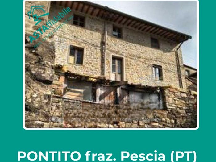 Casa quadrilocale in vendita in Via Lunga, Castelli Pescia Nord, Pescia