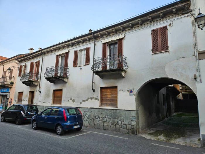 Casa con 6 locali in vendita in Via San Giuseppe, Centro, Crescentino