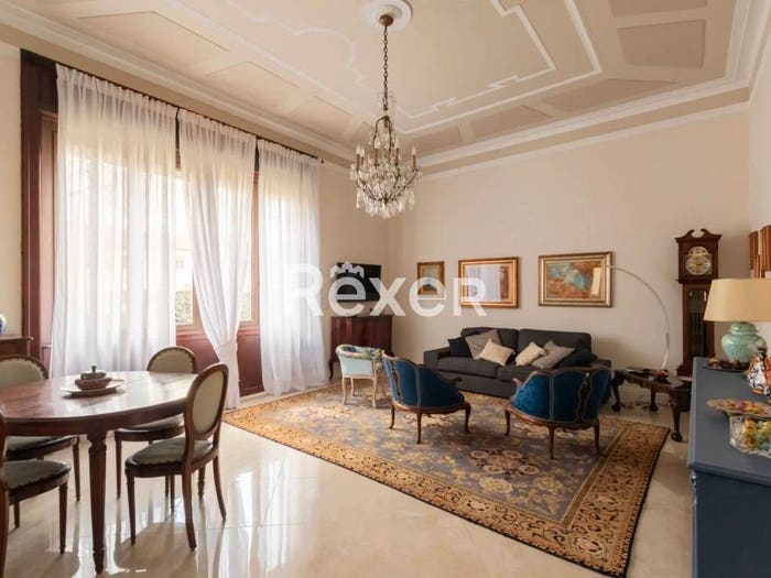Appartamento con 6 locali in vendita in Via Roma, Marcallo, Marcallo con Casone