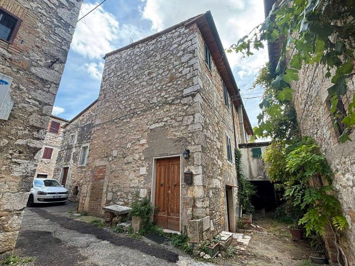 Casa con 6 locali in vendita in Via dei Ruderi, Saturnia, Manciano