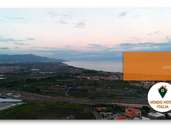 Casa con 6 locali in vendita in Corso Italia, Centro, Giarre