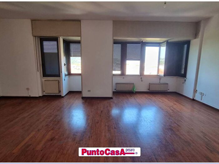 Appartamento quadrilocale in vendita in Via Giovanni Branca, Centro Storico, Pesaro