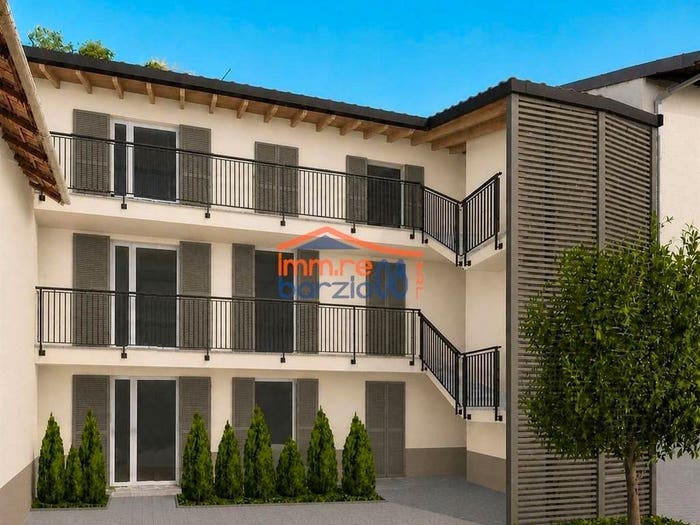 Appartamento quadrilocale in vendita in Centro, Ballabio