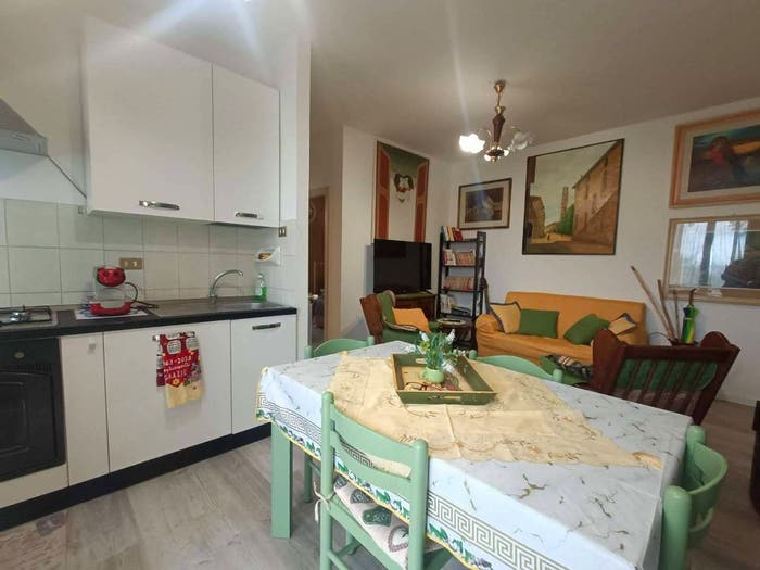 Appartamento trilocale in vendita in via Via Dante Alighieri snc, Carpineti