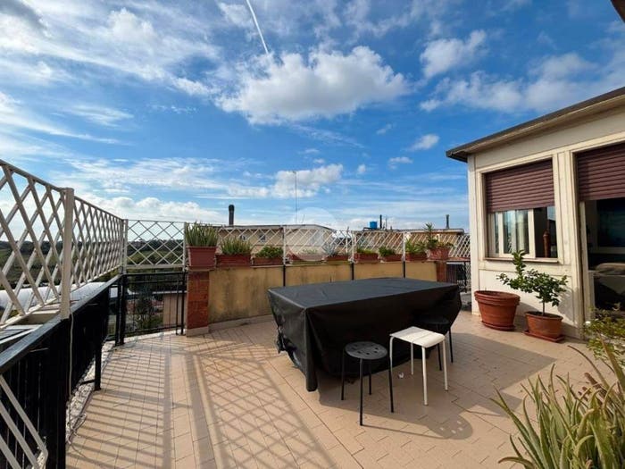 Casa quadrilocale in vendita in Via del Forte Bravetta, Pisana Bravetta, Roma