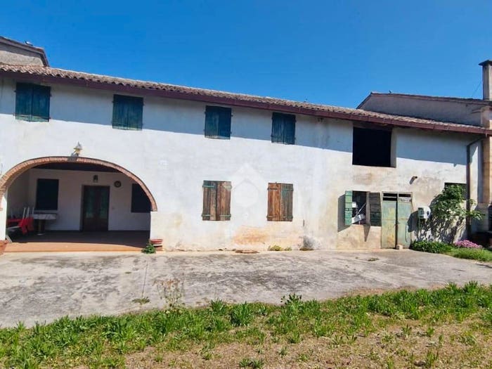 Casa quadrilocale in vendita in Via Barco, Centro, Altivole