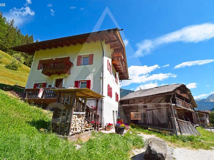Casa con 6 locali in vendita in Strada Statale delle Dolomiti, Mazzin