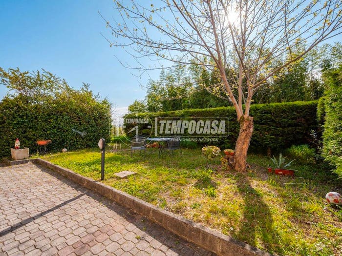 Appartamento trilocale in vendita in Felegara, Medesano