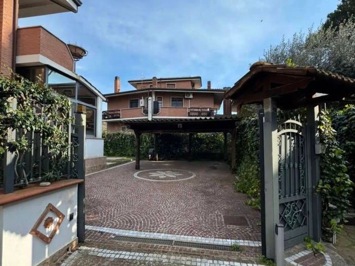 Casa con 5 locali in vendita in Via del Divino Amore, Frattocchie, Marino