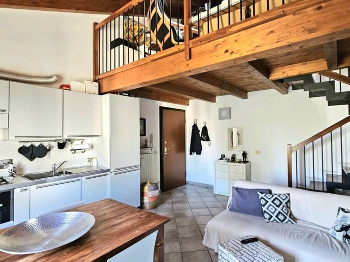 Casa bilocale in vendita in Via Luigi Gonzaga, Centro, Guastalla
