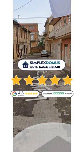 Appartamento con 6 locali in vendita in Via N Martoglio, Santa Caterina Villarmosa